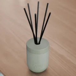 Amber & Freesia 200ml Diffuser