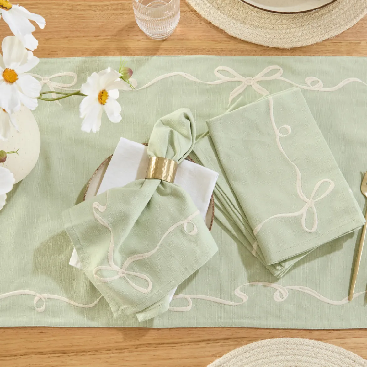 Aubrey Bow Embroidered Napkin Set of 4