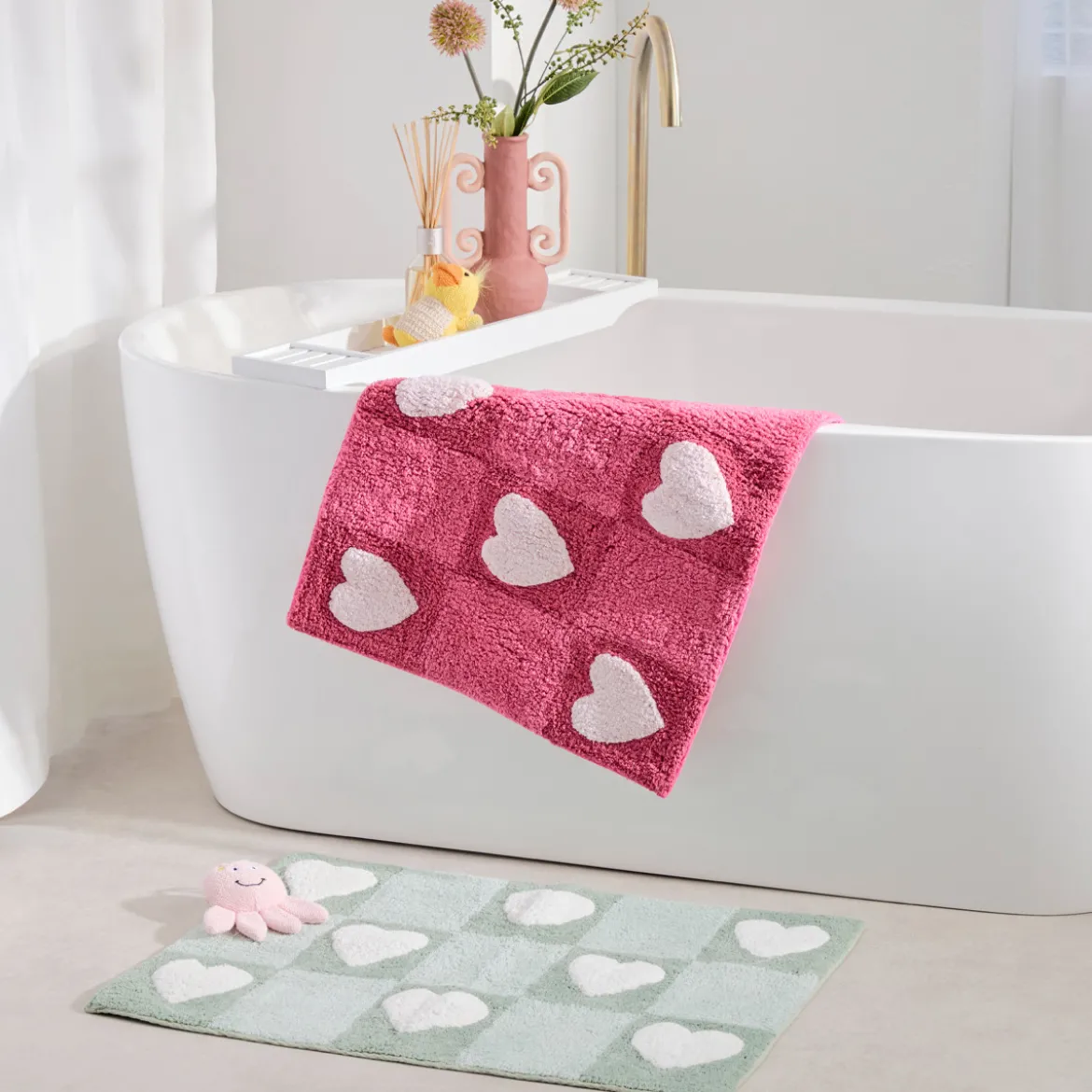 Checkered Hearts Bath Mat