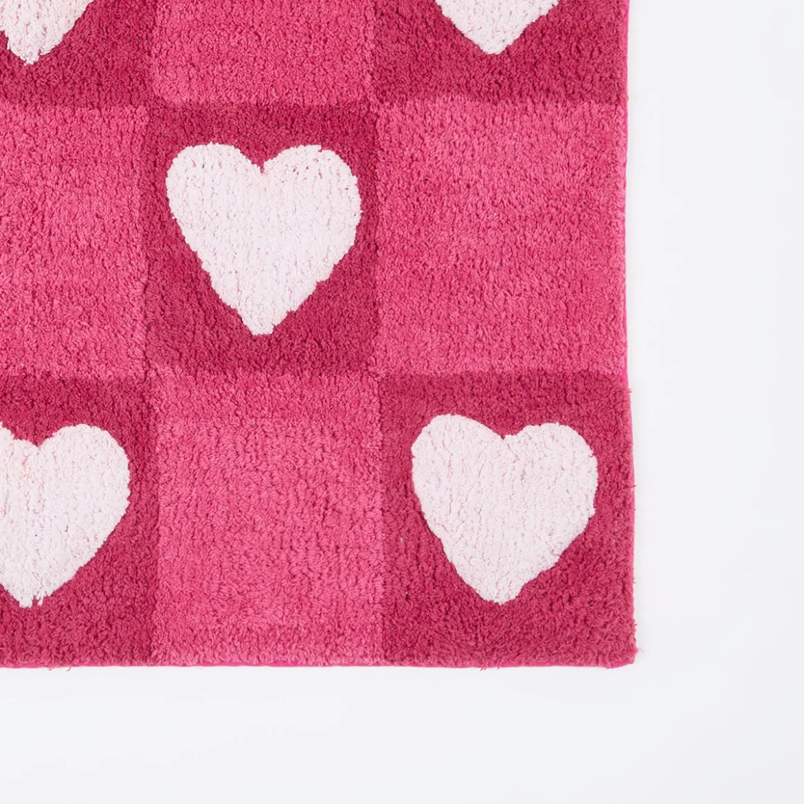 Checkered Hearts Bath Mat