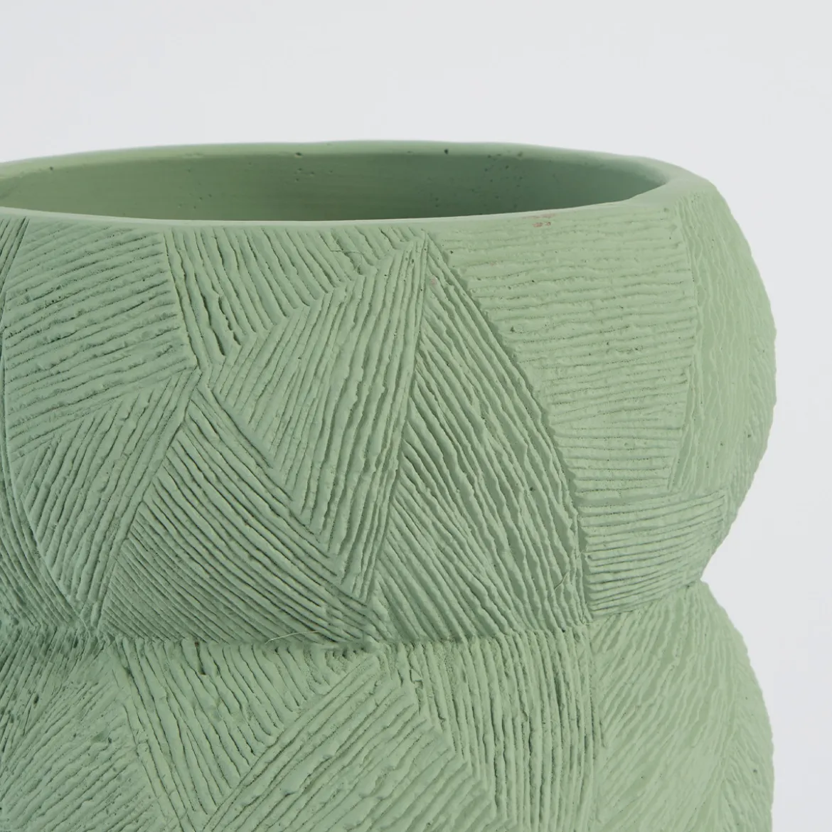 Clara Curve Vase