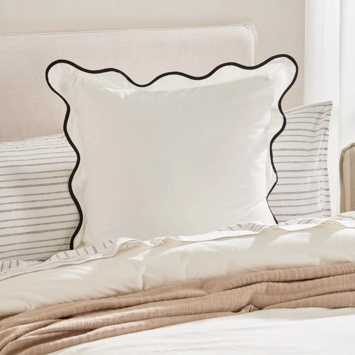 Harper Scallop White European Pillowcase