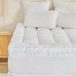 Hotel & Home Superior 2200gsm Mattress Topper