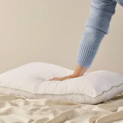 Hypoallergenic Microfibre Firm Pillow