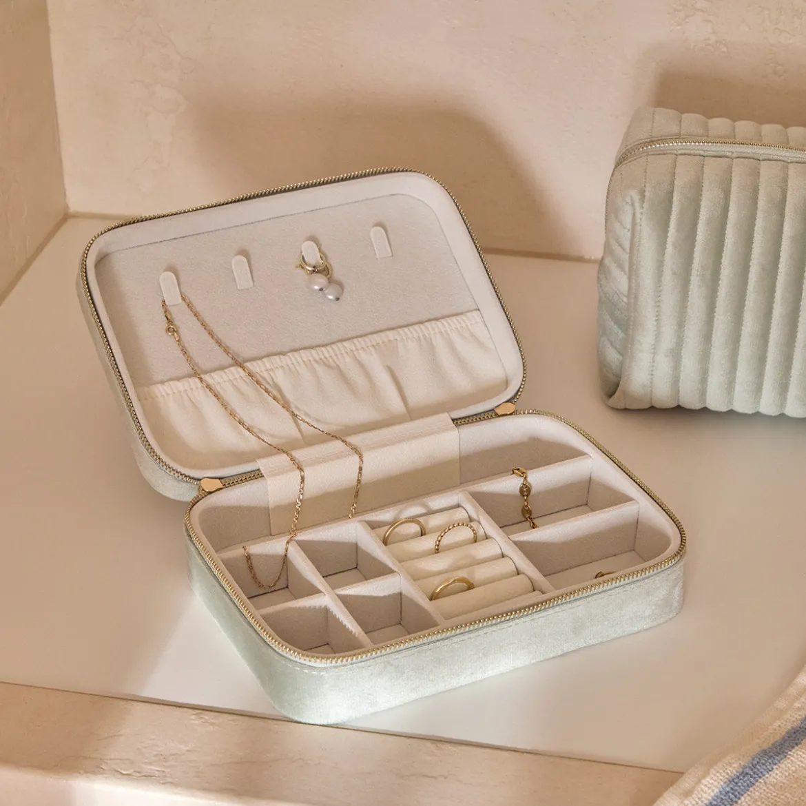 Lila Velvet Jewellery Box