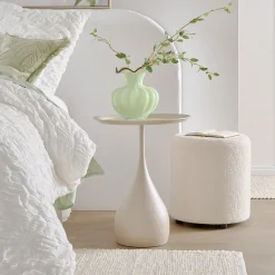 Lily Ottoman