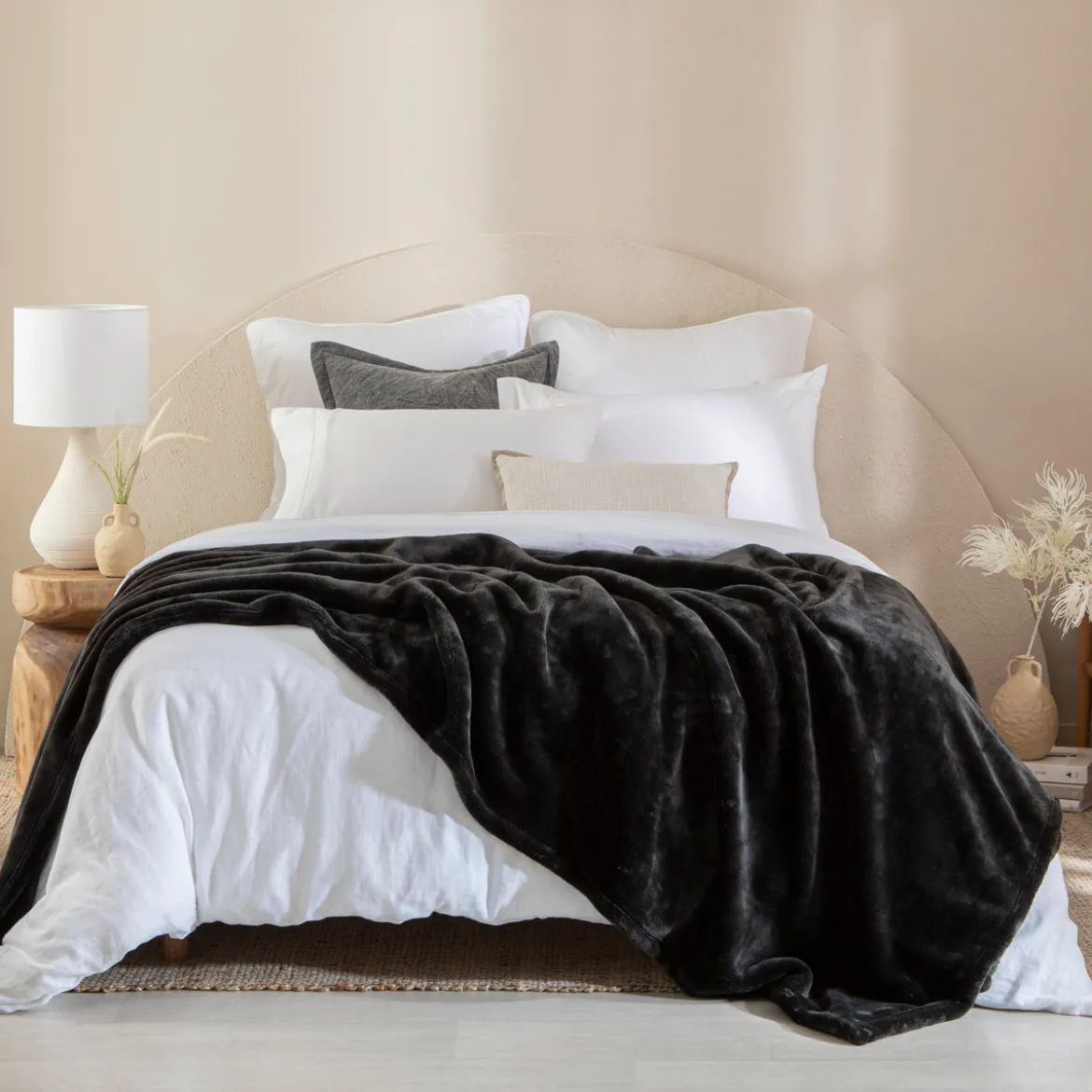 Luxe 520gsm Microfibre Blanket