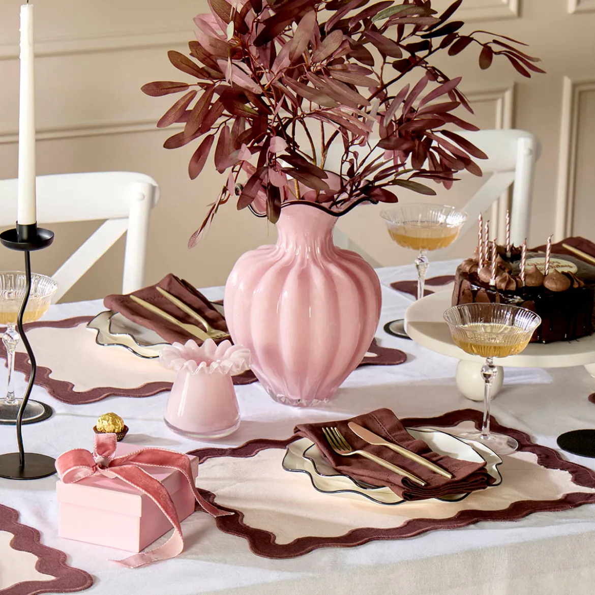 Maya Scalloped Placemat