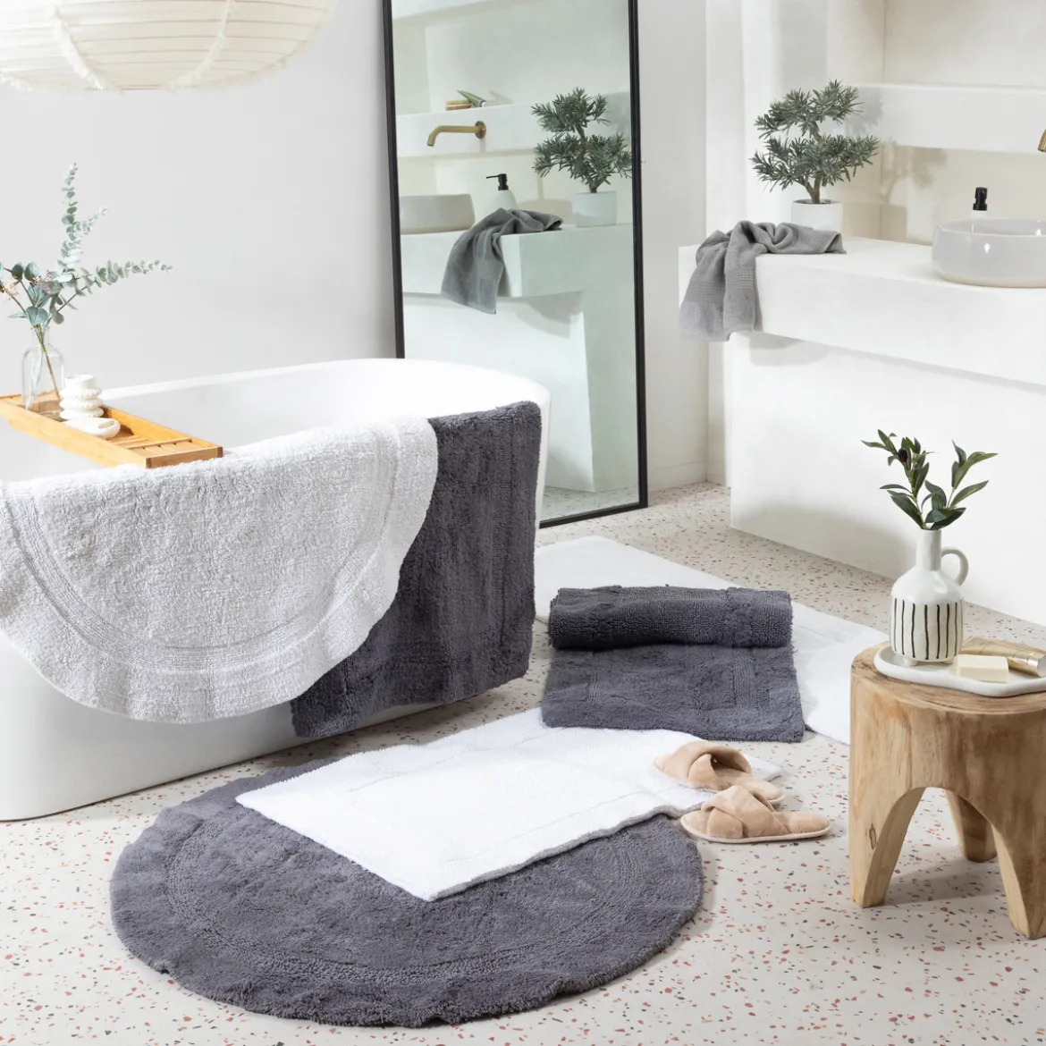Resort Reversible Bath Runner
