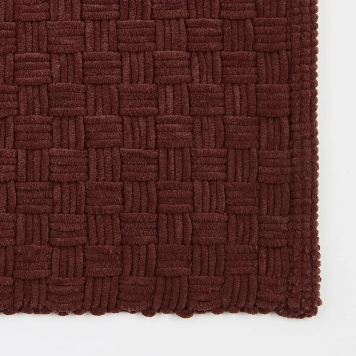 Rylee Woven Bath Mat