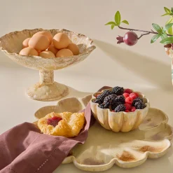 Savannah Glazed Scalloped Bowl